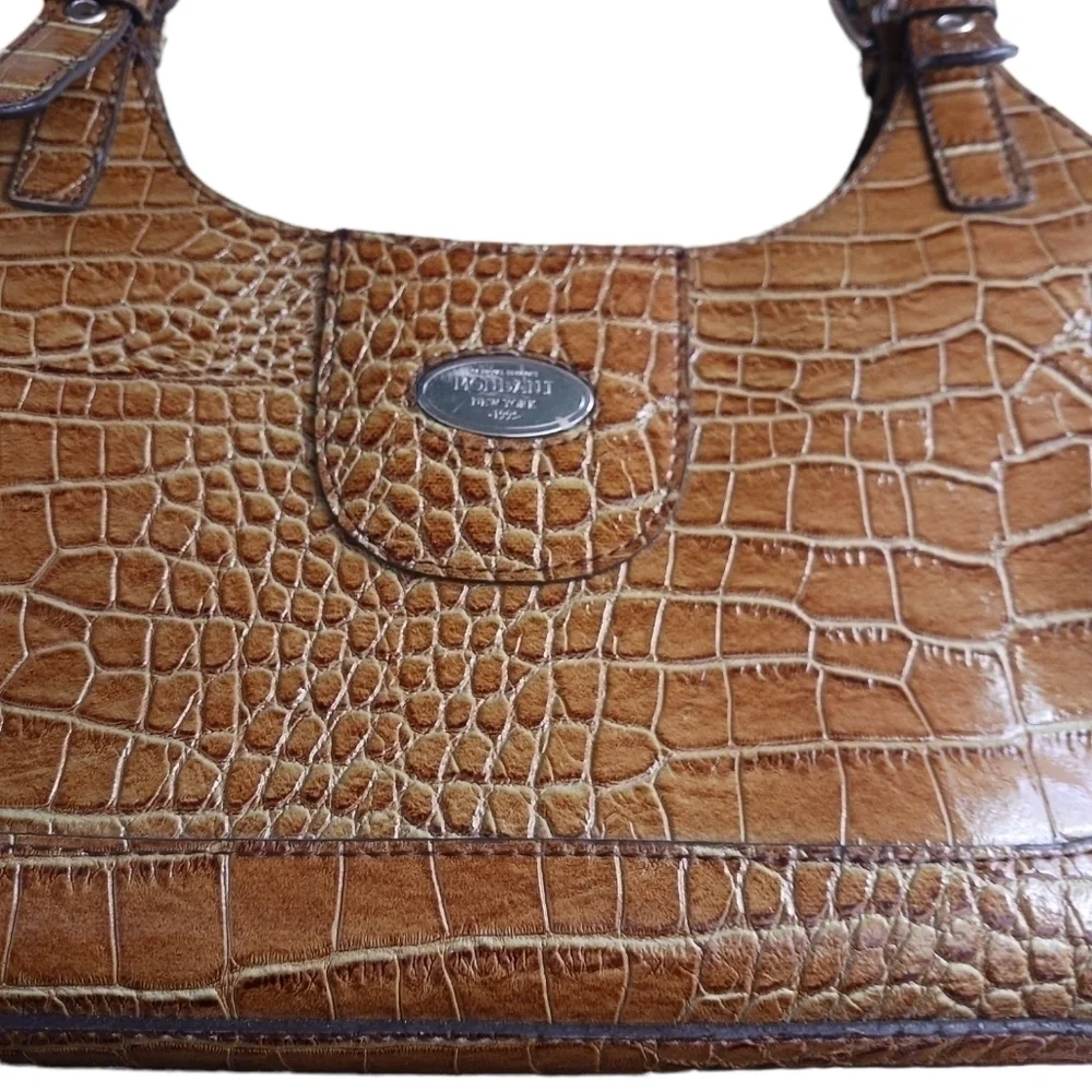 MONDANI New York Faux Reptile Print
